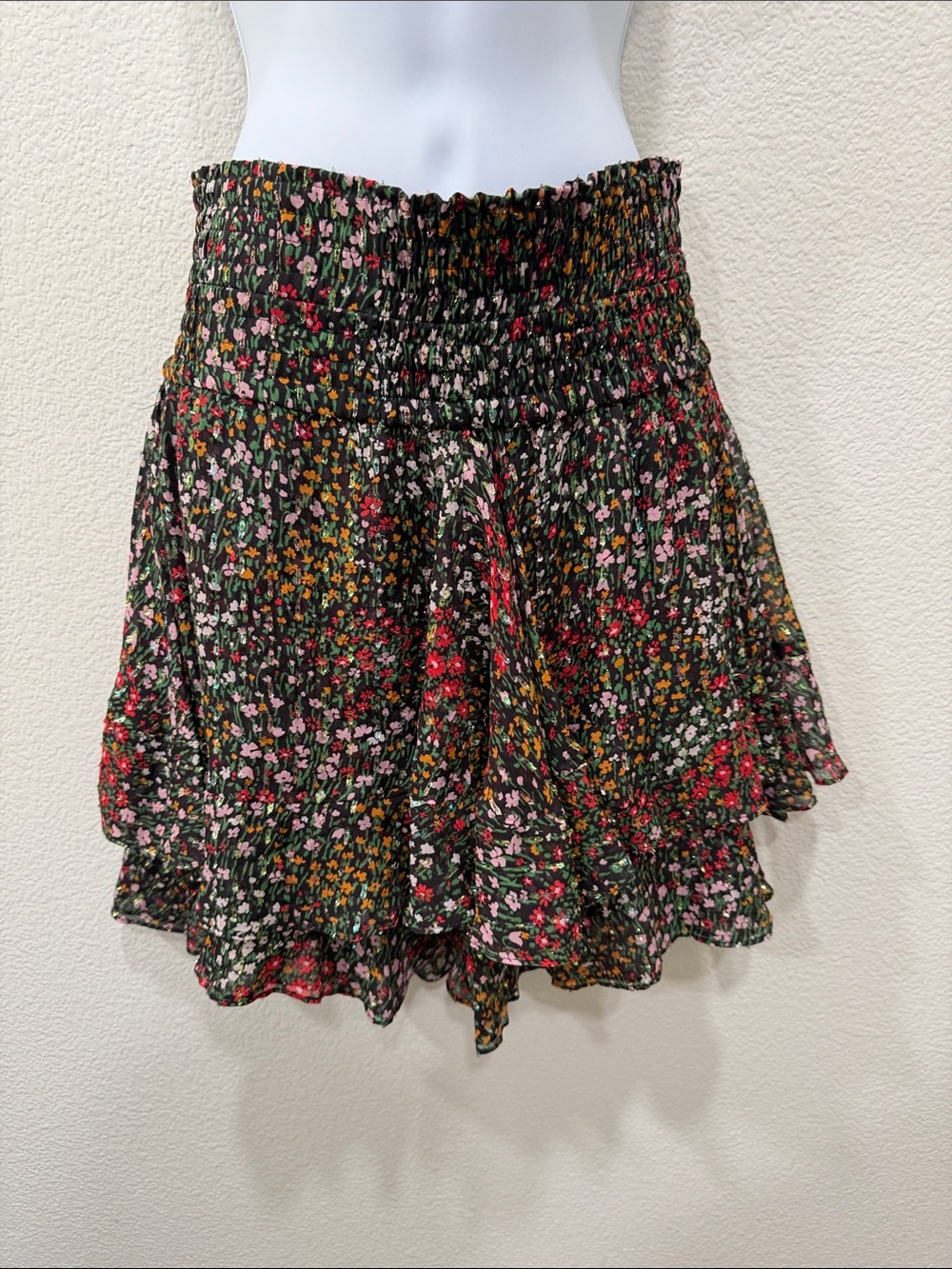 A.L.C - 💃Floral Smocked Waist Tiered Mini Skirt - size 8